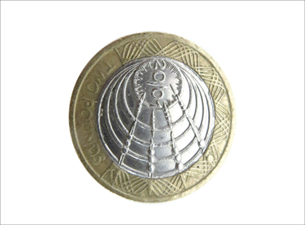 マルコーニ無線が意匠された硬貨