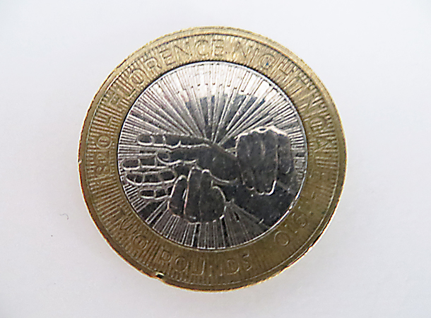 ナイチンゲール没後100年の硬貨