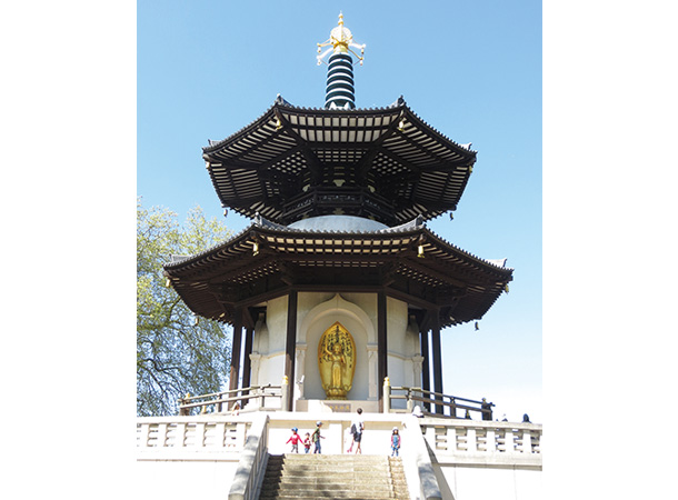バタシー公園の仏舎利塔