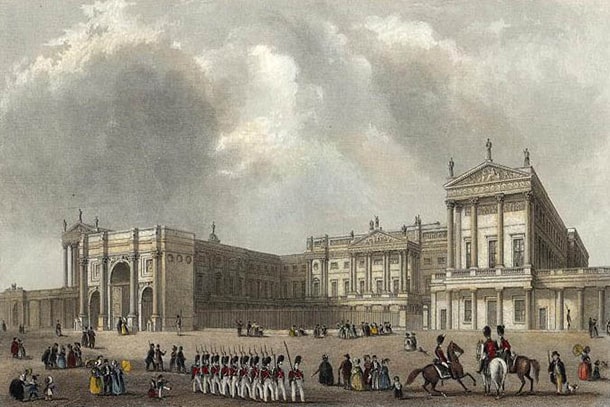 バッキンガム宮殿の前庭にあったマーブル・アーチ（画面左手）