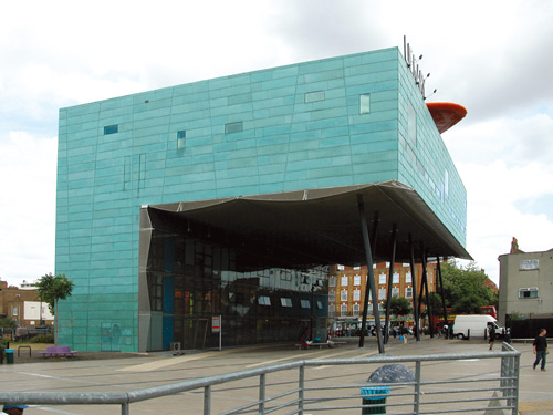 ペッカム公立図書館 Peckham Library